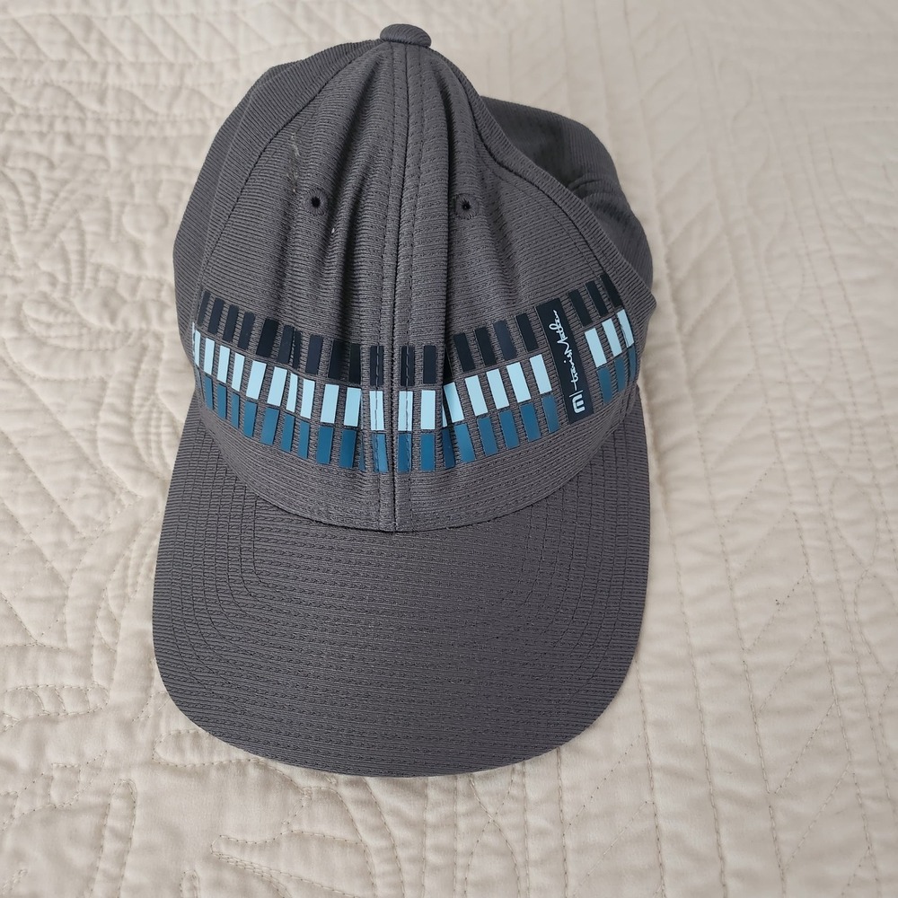 TravisMathew Golf Hat Mens SM Gray Blue Geometric Flexfit Yupoong Textured Cap